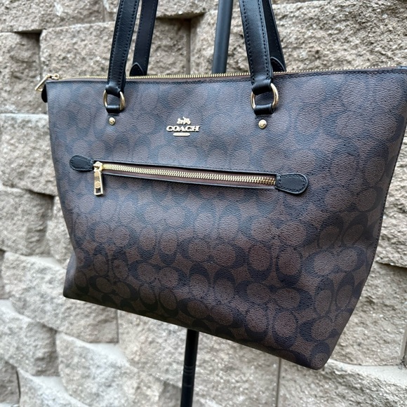 Coach Brown and Black Gallery Signature Tote Bag - Picture 2 of 16